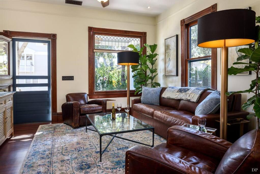 Upscale Downtown Home Walk To Beach Shops Bars 2 Santa Bárbara Exterior foto